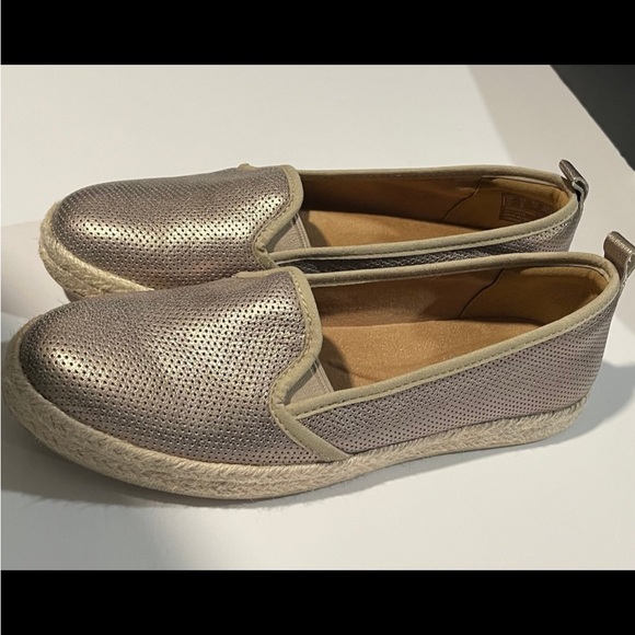 Clarks Collection Women's Espadrilles Gold Metallic Azella Major Shoes Sz 8 - Picture 3 of 9